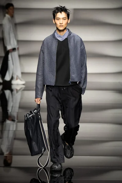 Look 27